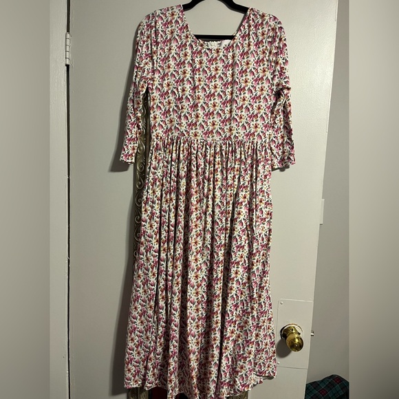 JessaKae Pink and White Floral Dress - Picture 1 of 5
